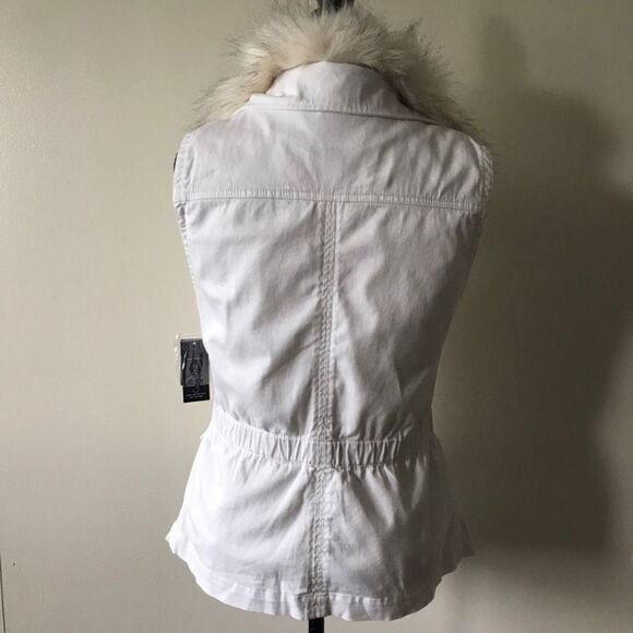 NWT INC Vintage Gorgeous Petite M Convertible Faux-Fur Anorak Vest White 4 in 1 - Picture 7 of 12